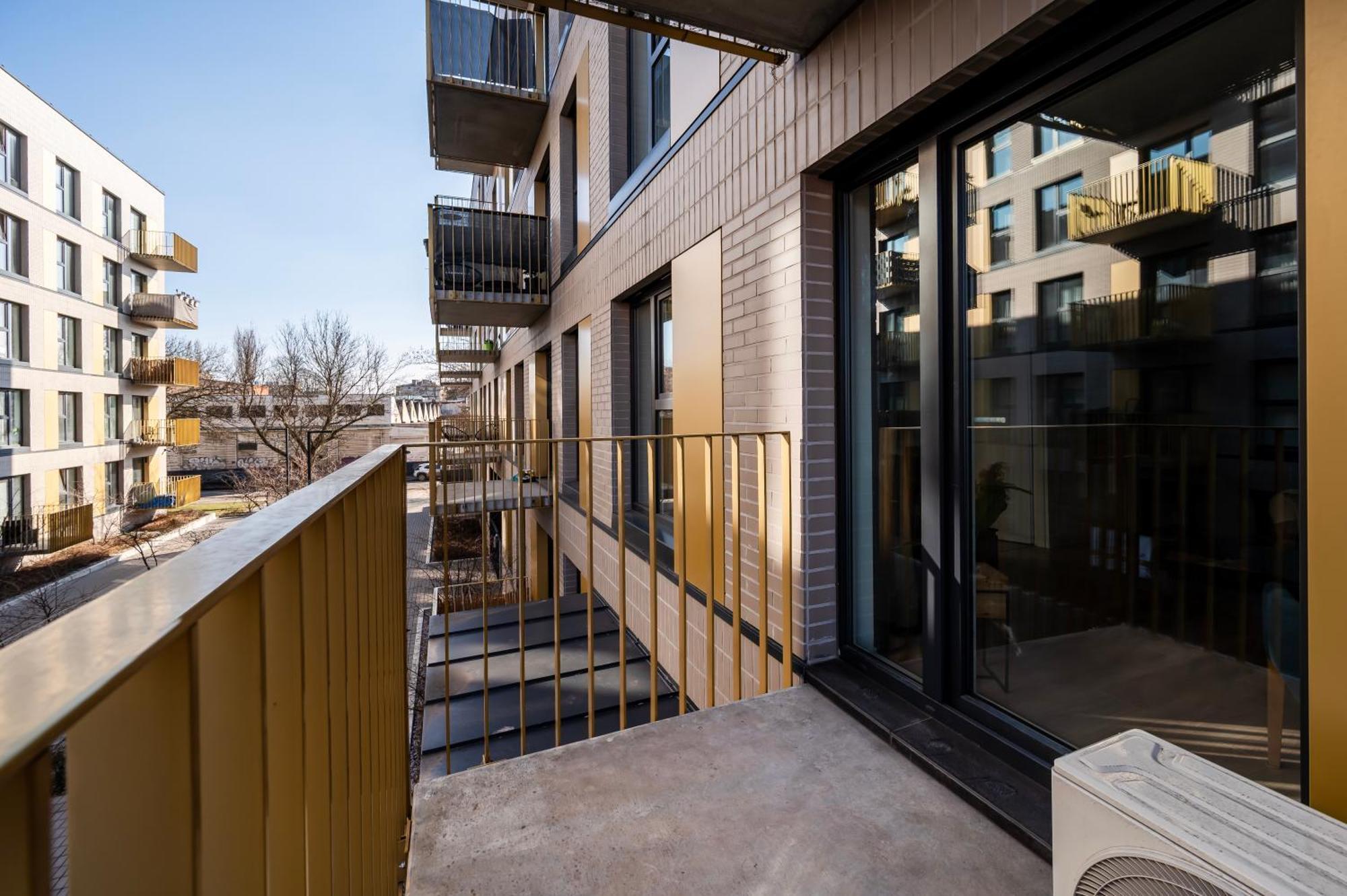 Apartamenty Fuzja - Komfortowe Mieszkania Blisko Centrum Lodzi Garaz Buitenkant foto