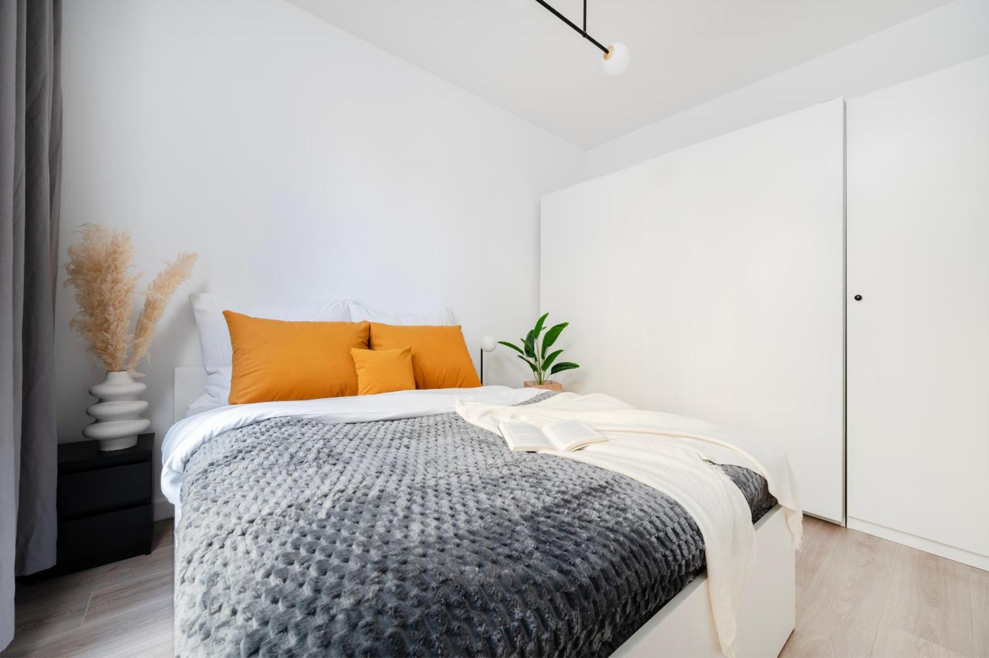 Apartamenty Fuzja - Komfortowe Mieszkania Blisko Centrum Lodzi Garaz Buitenkant foto
